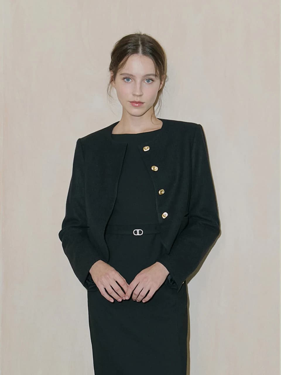 Amble Round Crop Jacket _Black