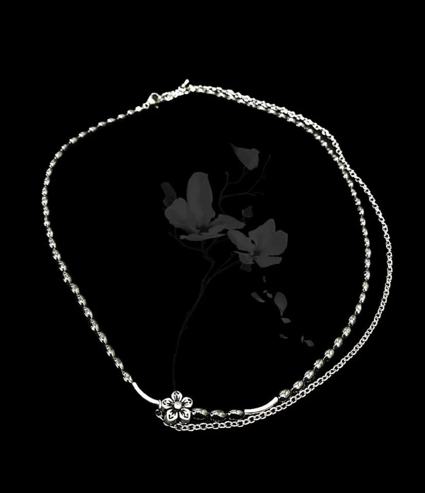 花 digital flower necklace
