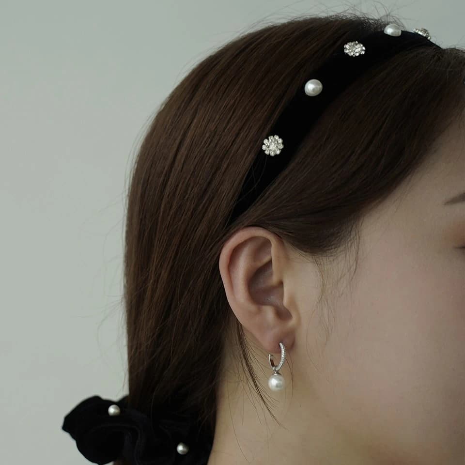 Walmer Pearl Velvet Headband