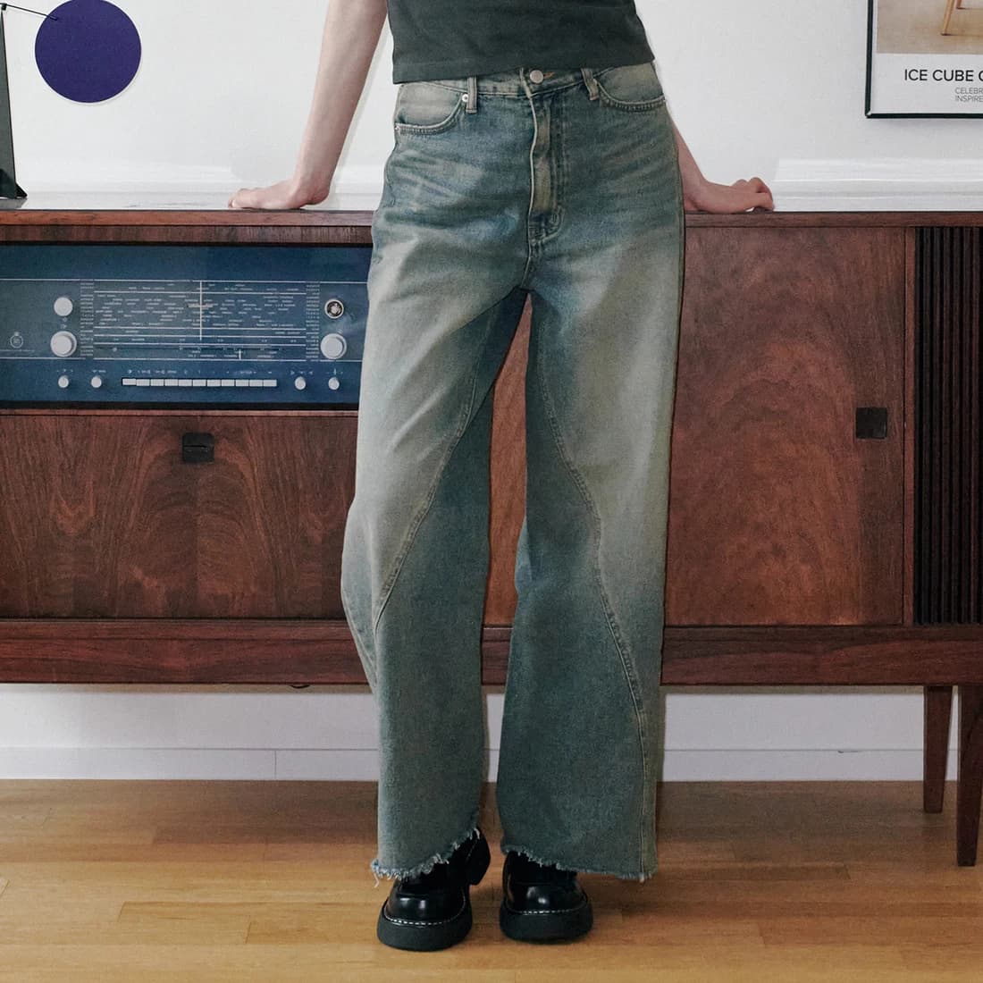 サンドウォッシング加工 デザインデニム - Medium blue