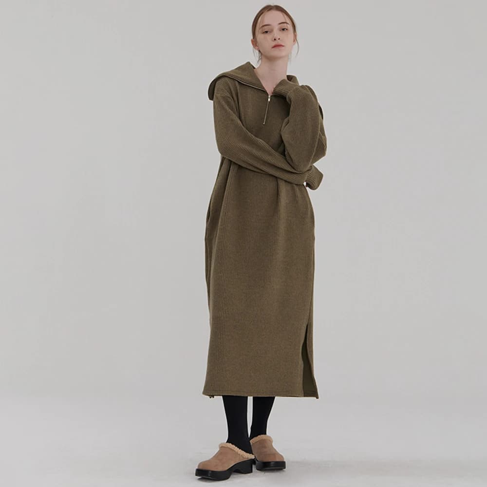RIBBED HALF ZIP-UP KNIT ONEPIECE KHAKI