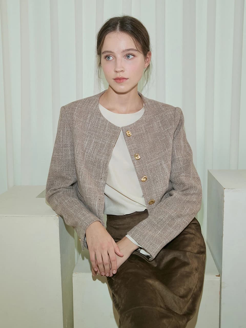 Amble Round Crop Jacket _ Beige