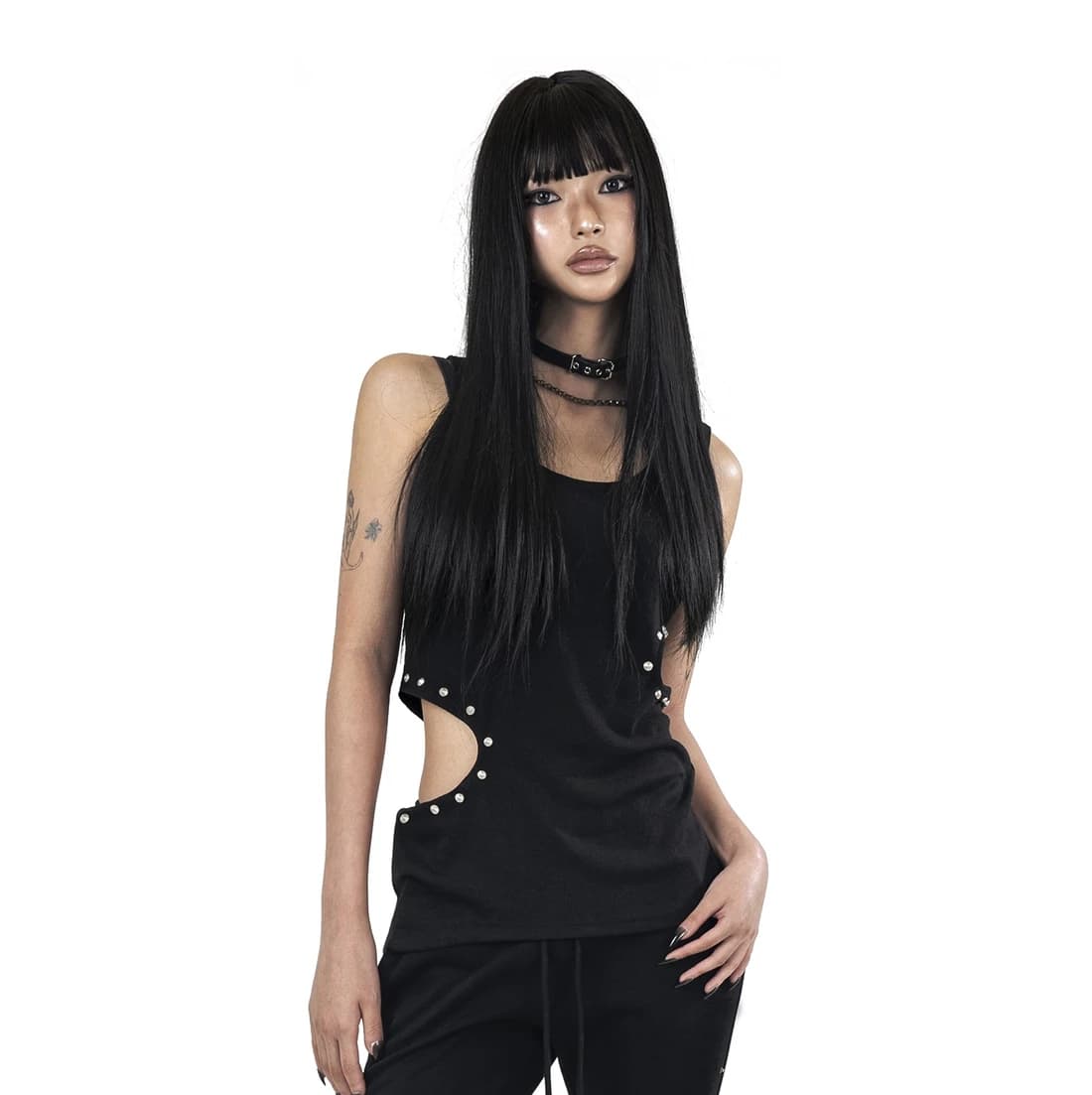 [2ND REORDER] CUT-OUT STUD SLEEVELESS TOP BLACK