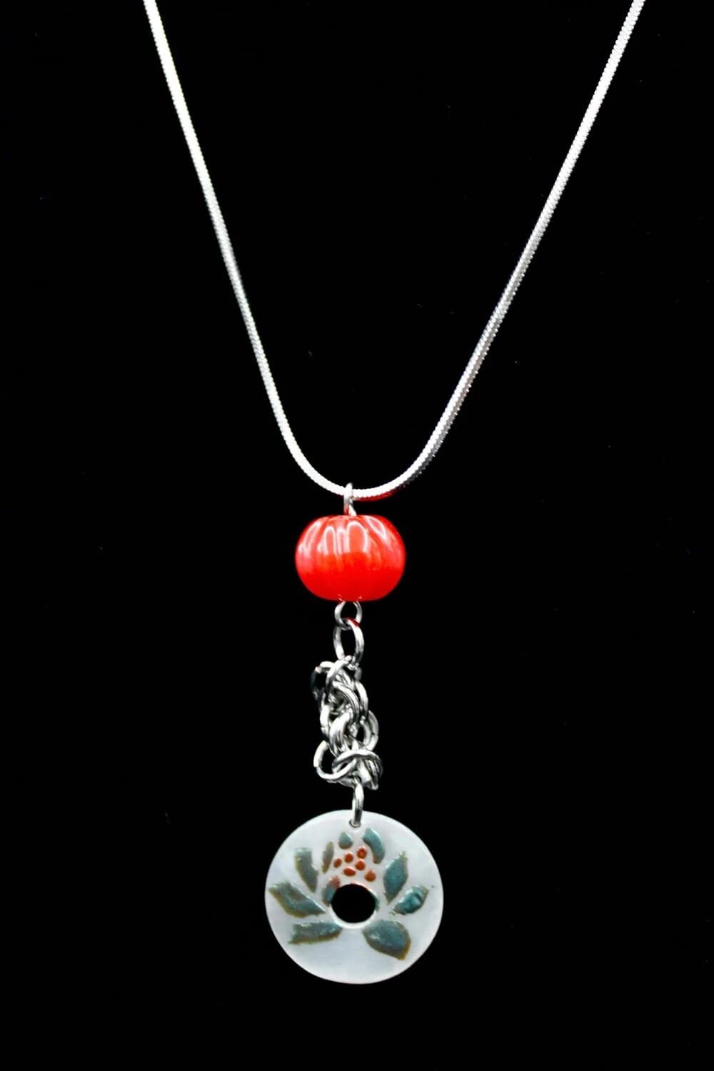 花樣年華 琥珀の蓮 necklace