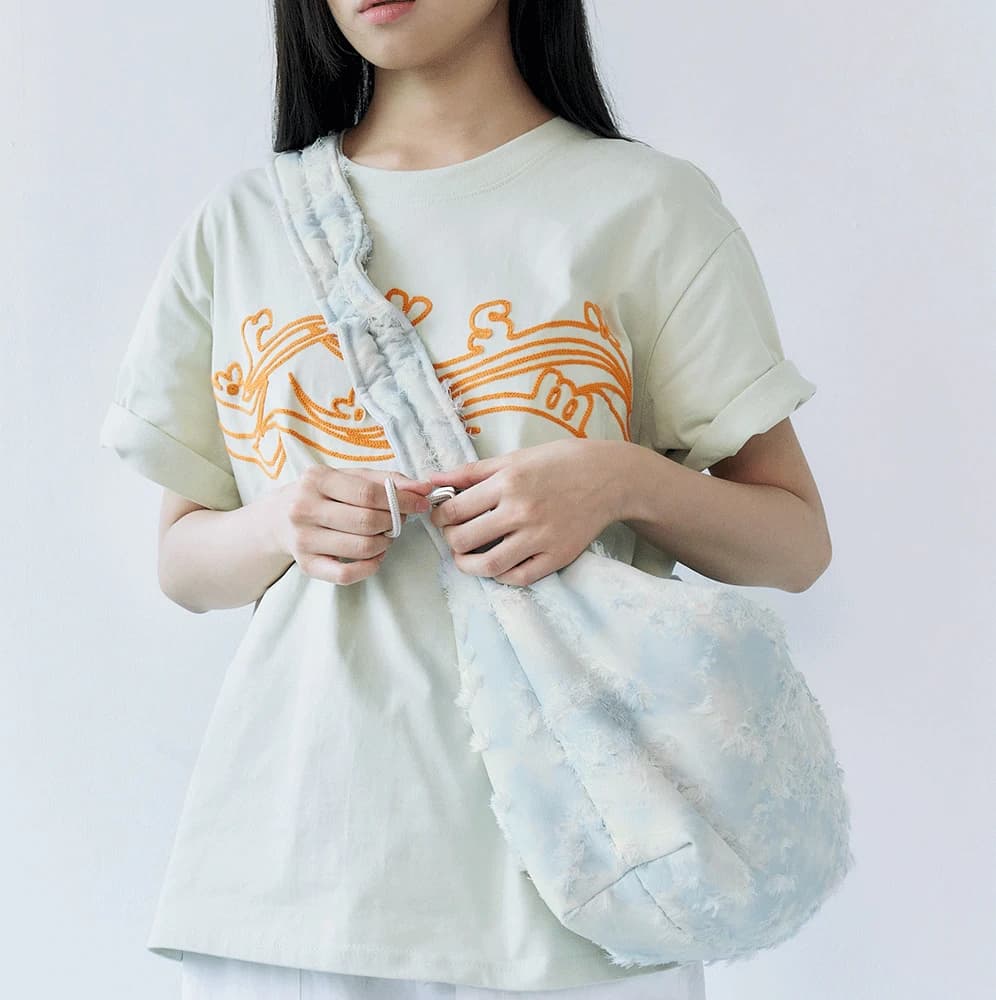 Porcelain bag (Medium) - Creamy blue