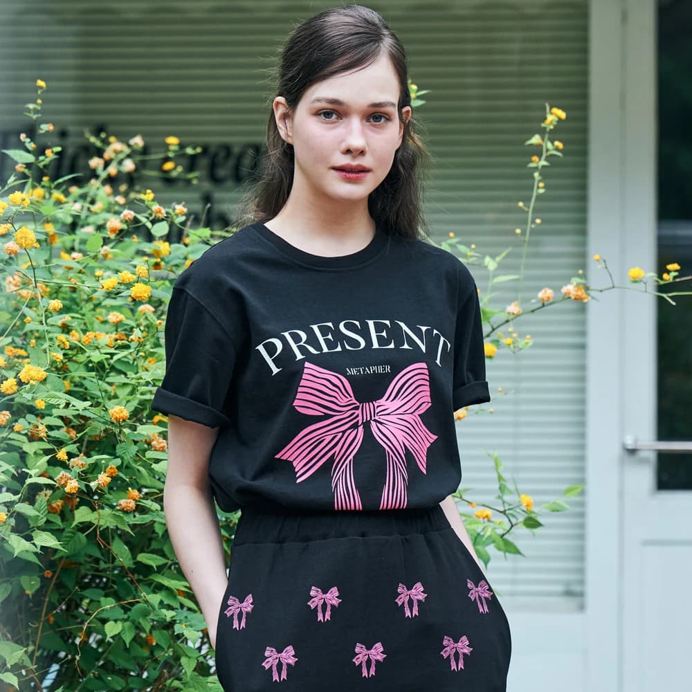 MET present printing T-shirt Black