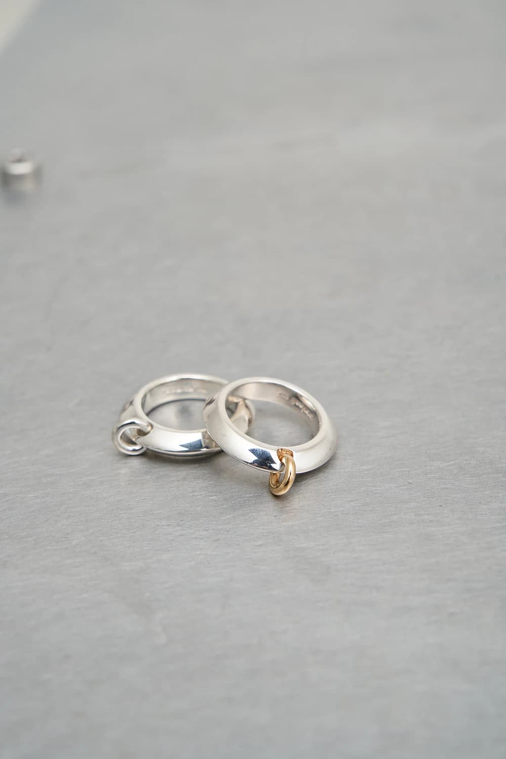 shell tied ring (gold)