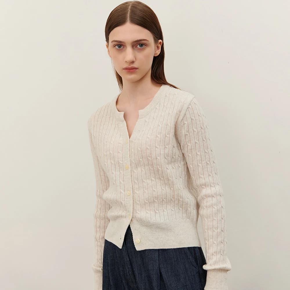 CABLE SLIT KNIT CREAM