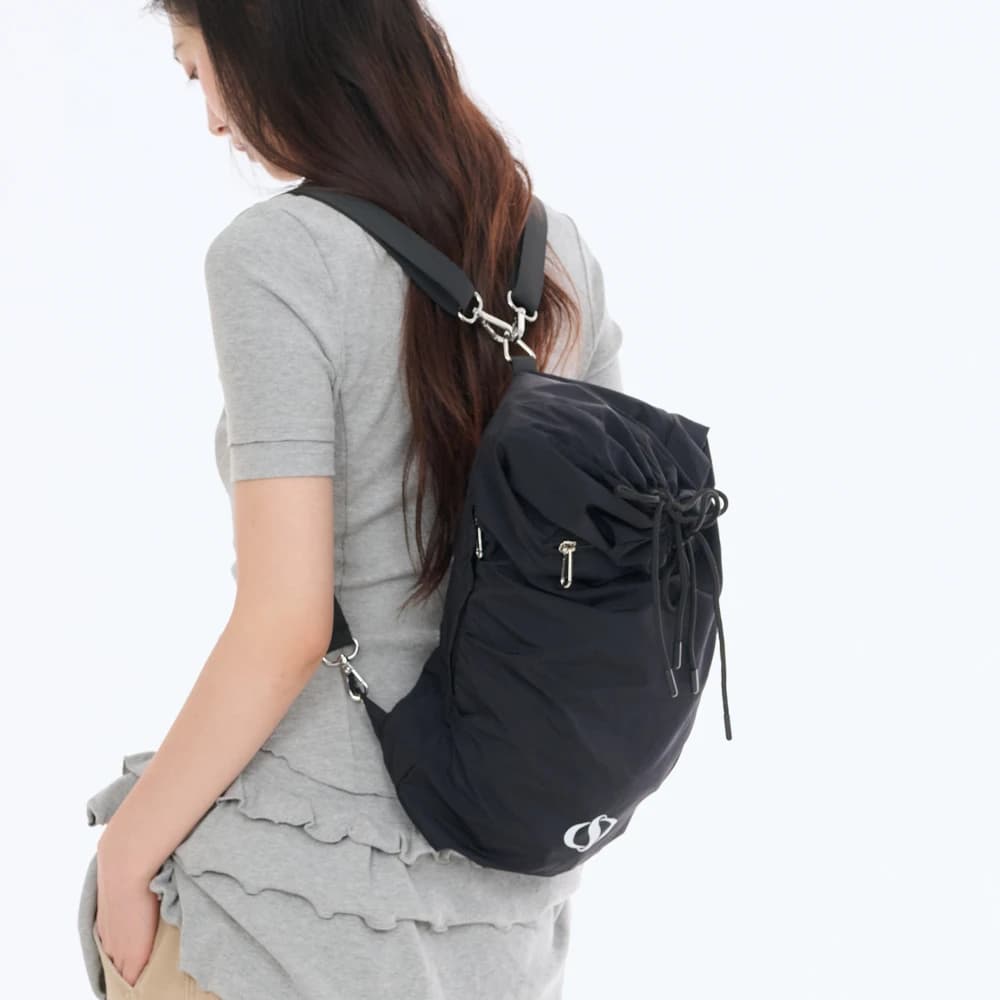 502 LIP LIGHT STRING BACKPACK [BLACK]
