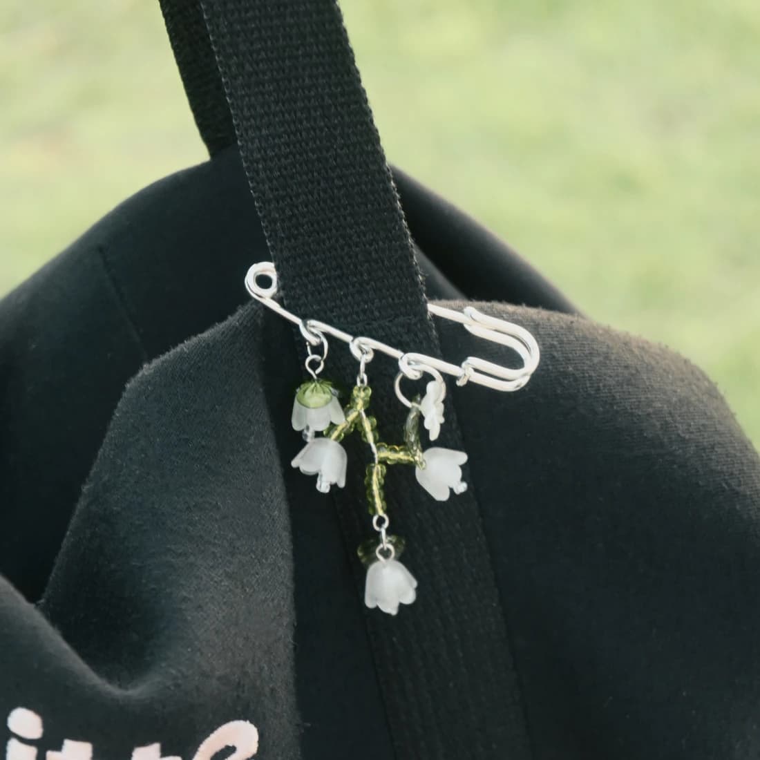 [TOKOTOKO]スズラン ブローチ