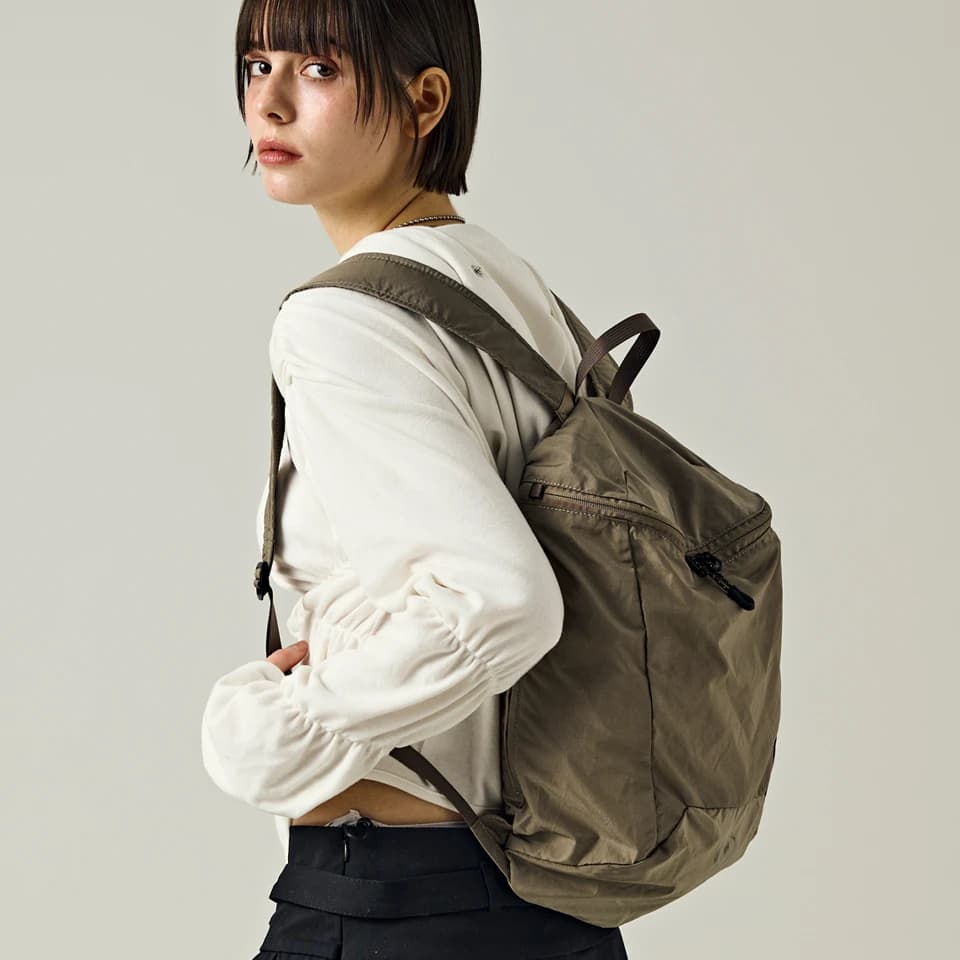 500 Lip Light Backpack [BROWN]