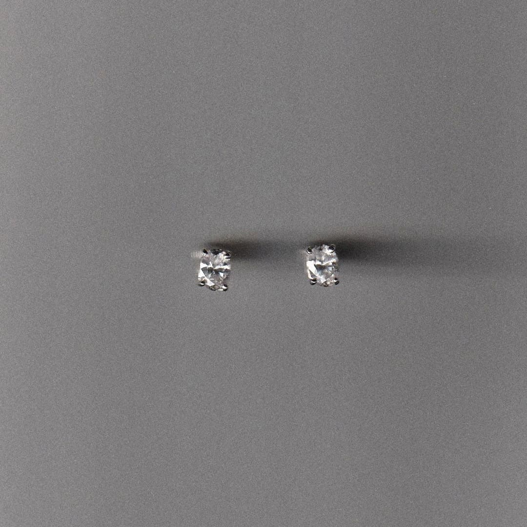 GLINT OVAL EARRINGS