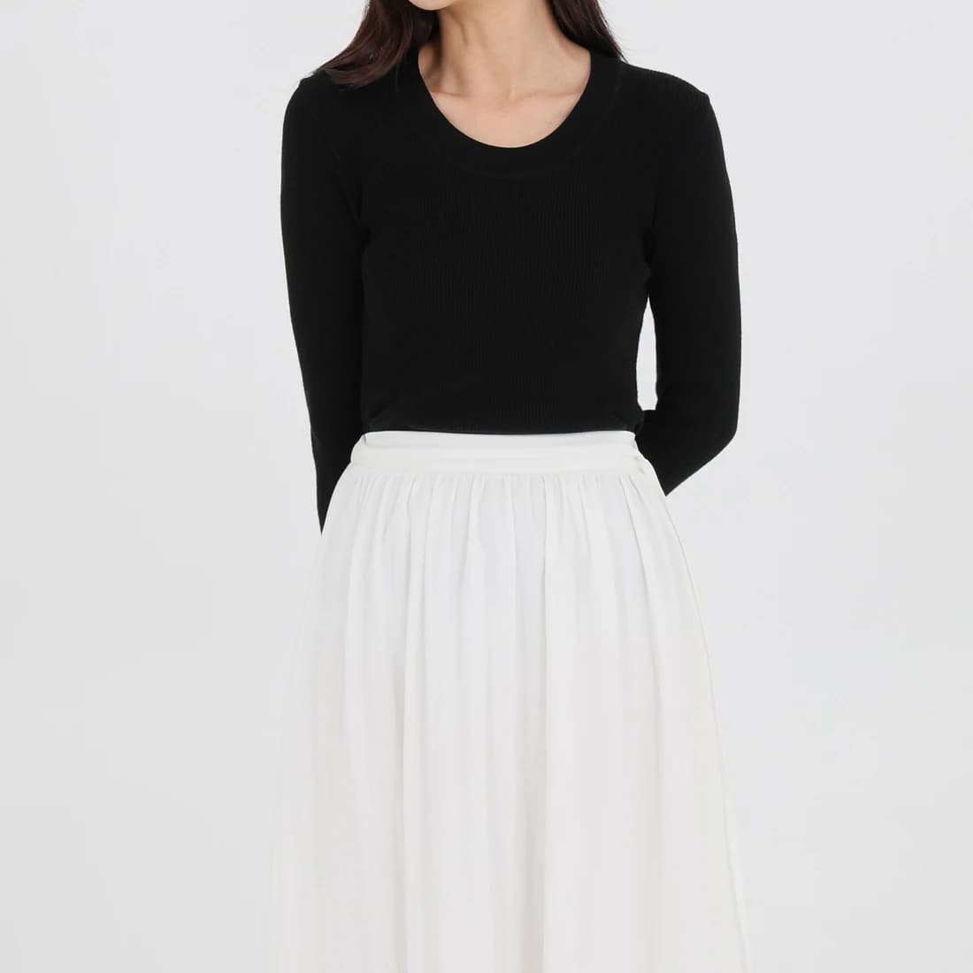 ジャンヌ ユーネック ニット トップ - Black