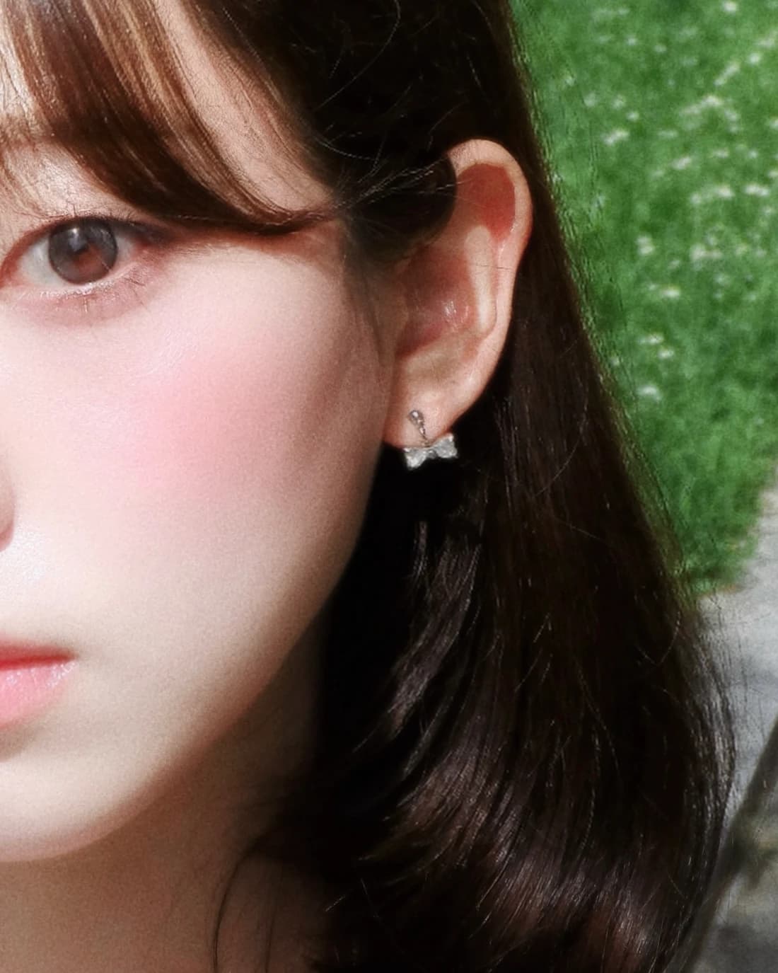 Ribbon crystal earring