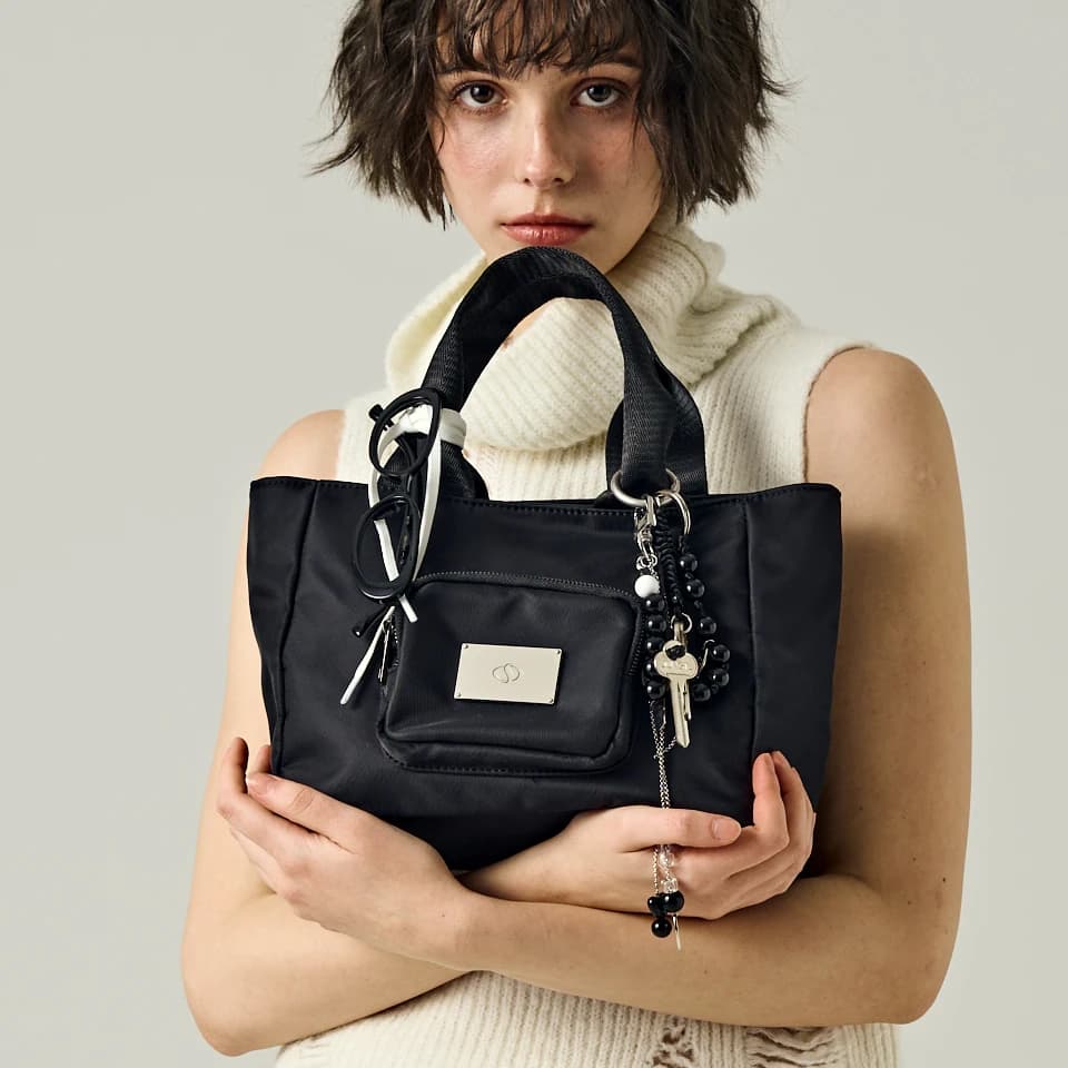 SYMBOL NYLON TOTE BAG [BLACK]