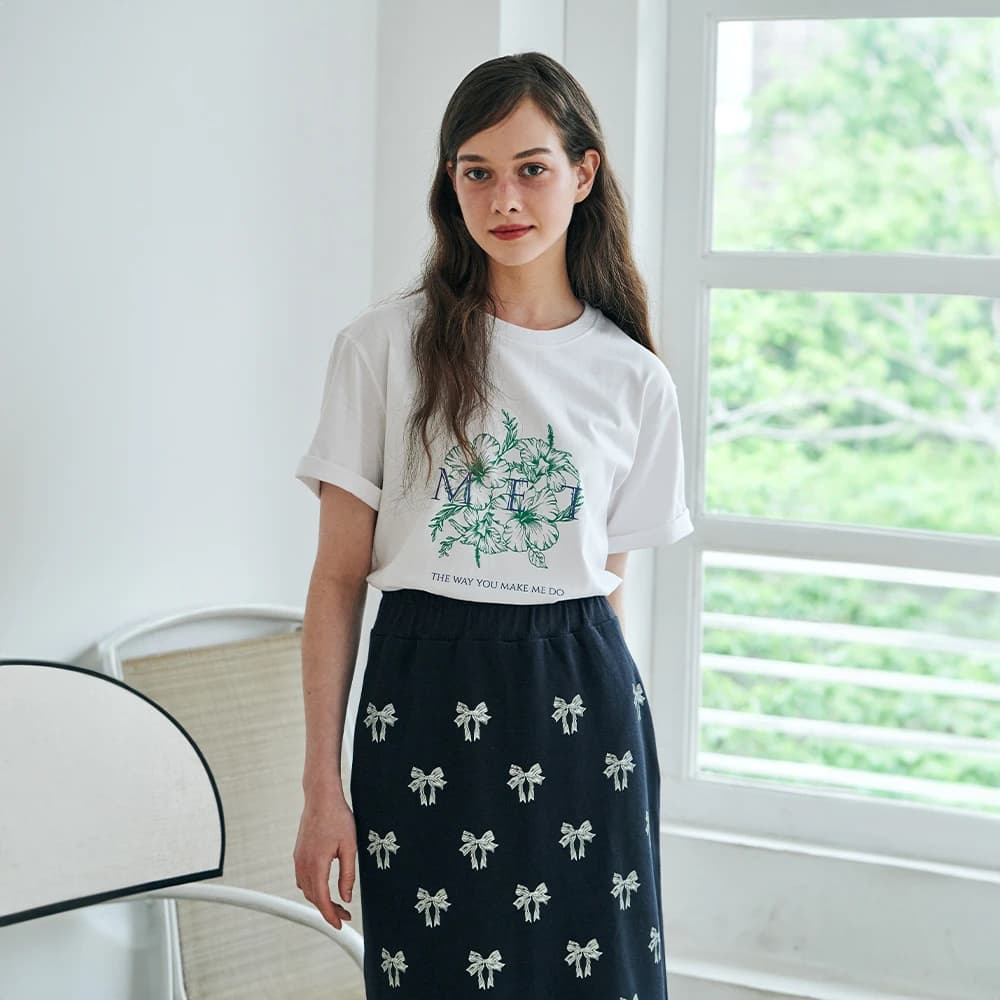 MET two-tone lettering flower T-shirt White