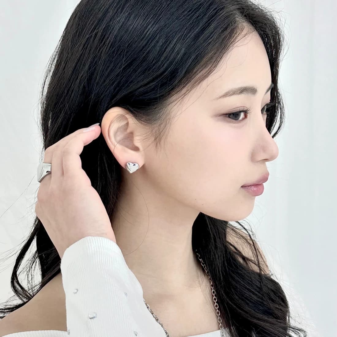 Still kiss earring