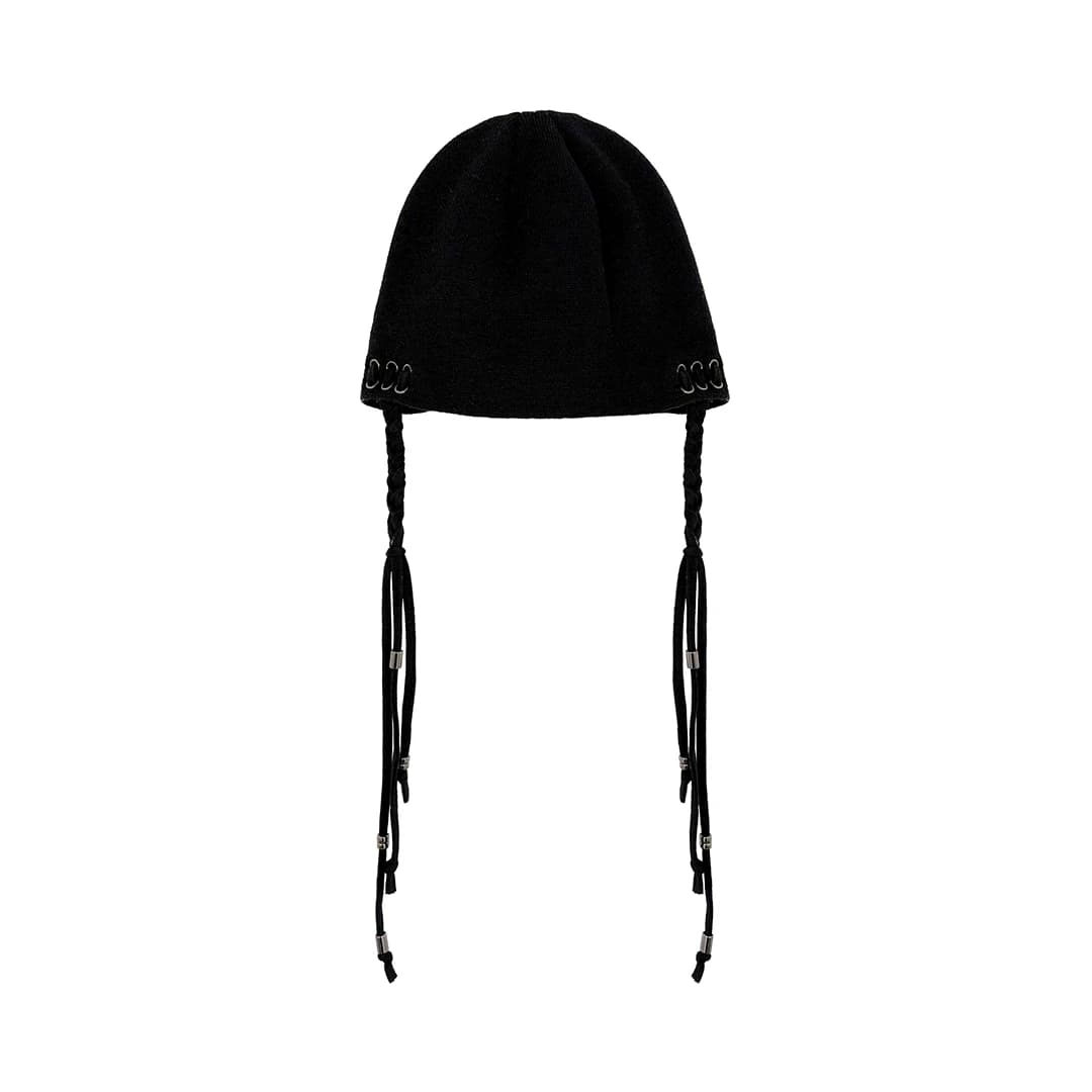 BRAIDED STRING METALIC BALL BEANIE