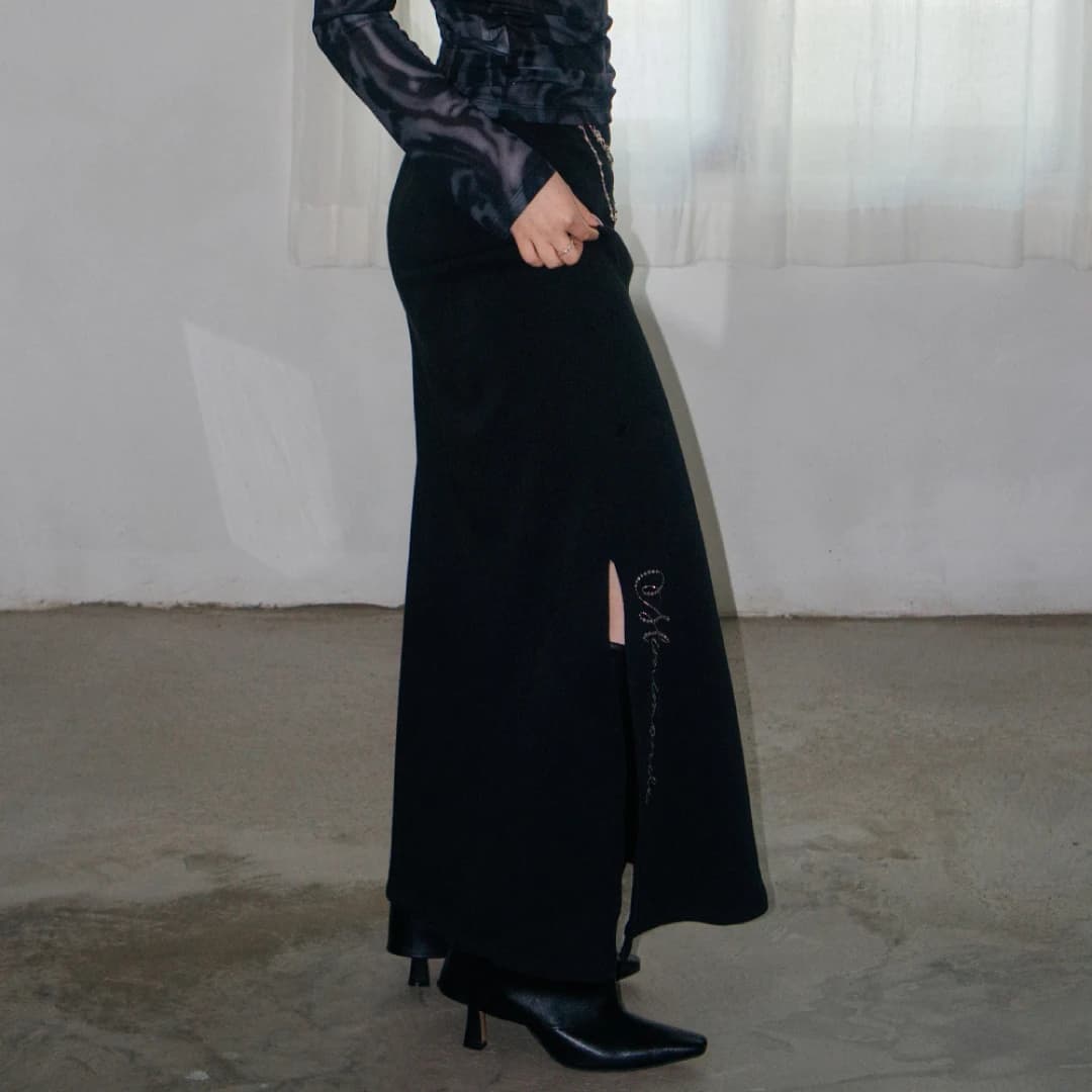 Studded maxi skirt(Black)