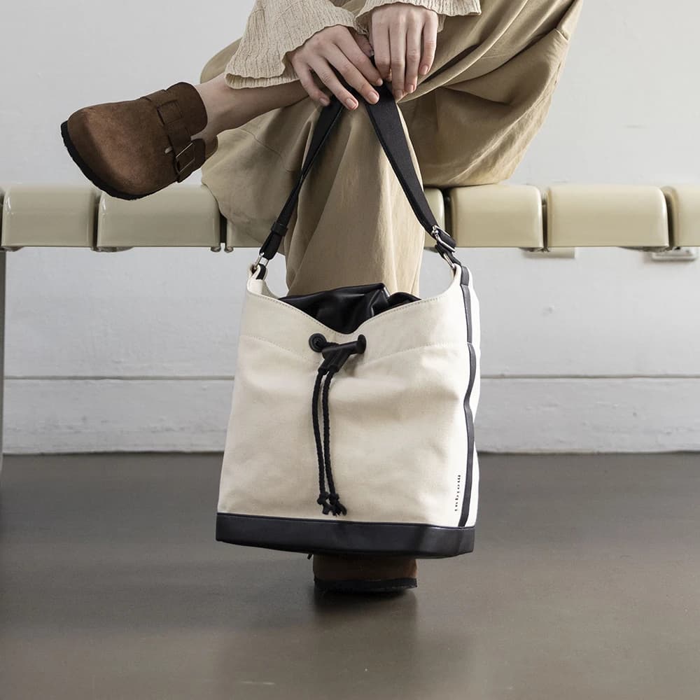 montrouge bucket bag