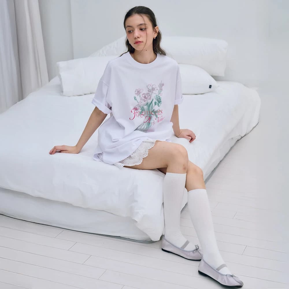 MET flower vase DTP T-shirts Pure white