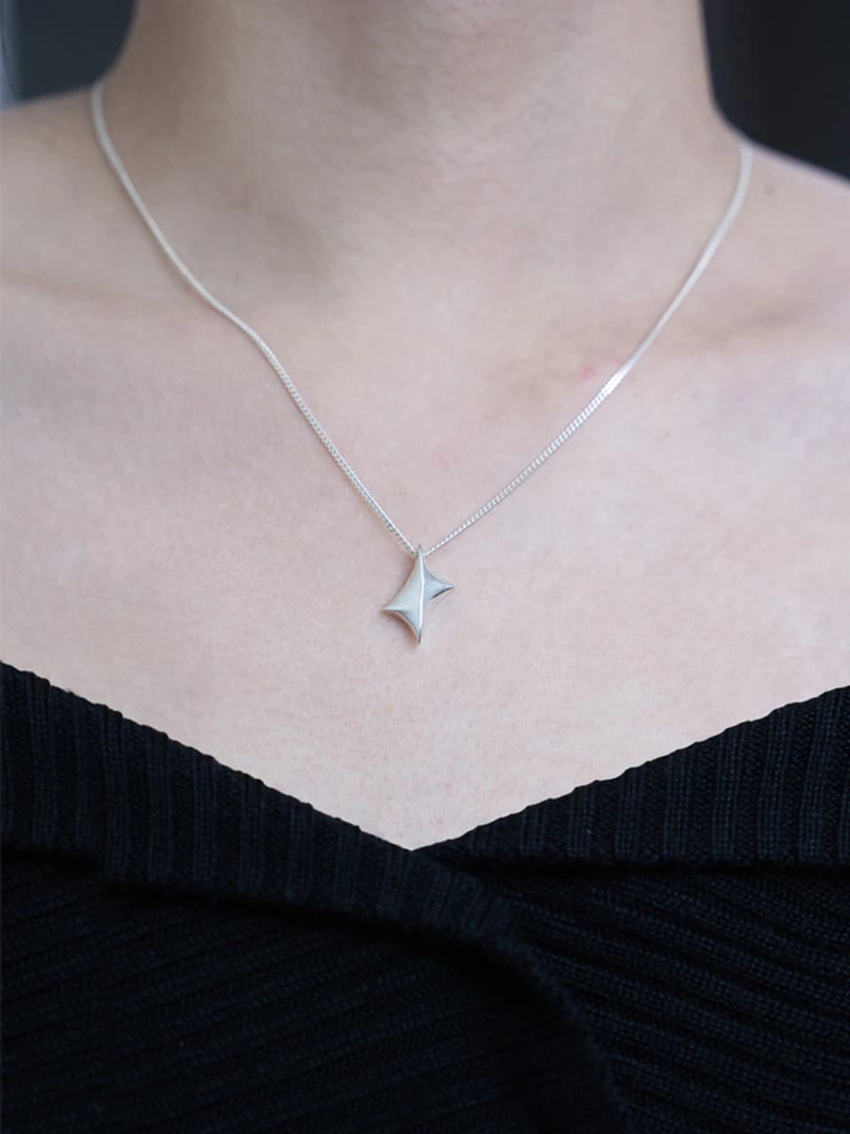 Headlight Necklace 1 - Silver