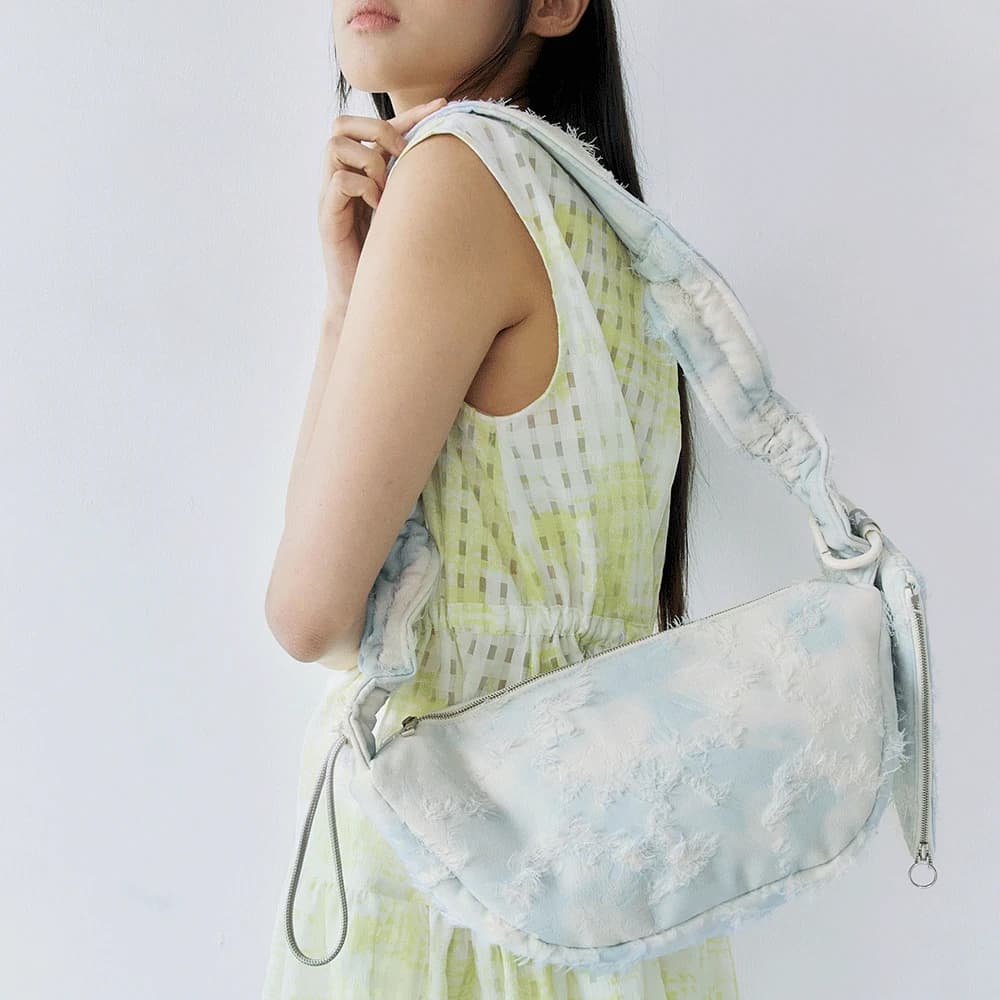 Porcelain bag (small) - Creamy blue