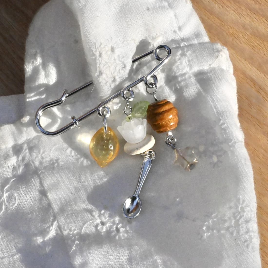 [TOKOTOKO]秋のレモンティー ブローチ