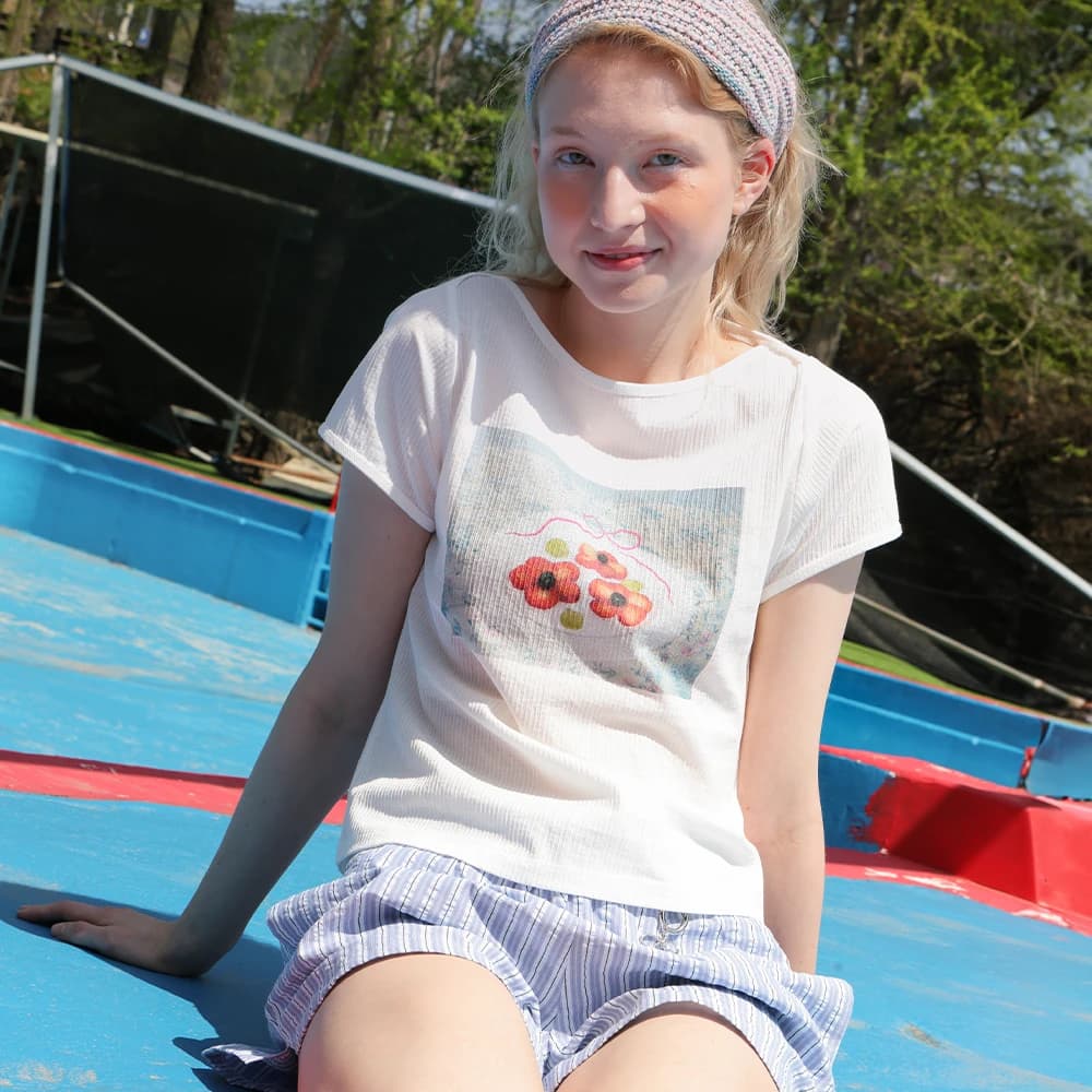 Berry Flower T-shirt - White