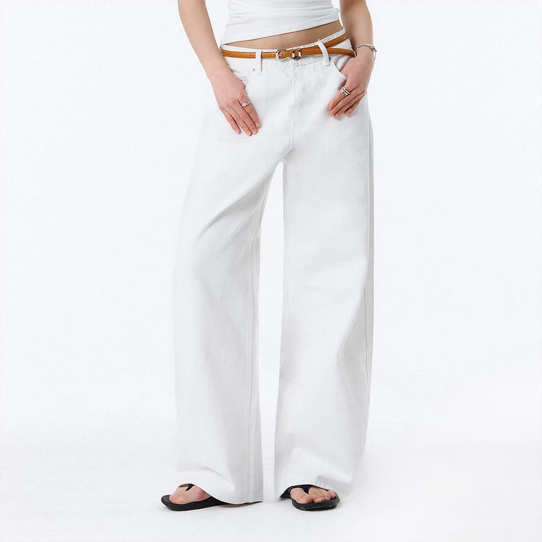 BTB : COMFY JEANS [SOFT WHITE]