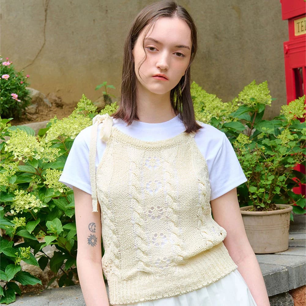 LACE RIBBON SLEEVELESS KNIT CREAM
