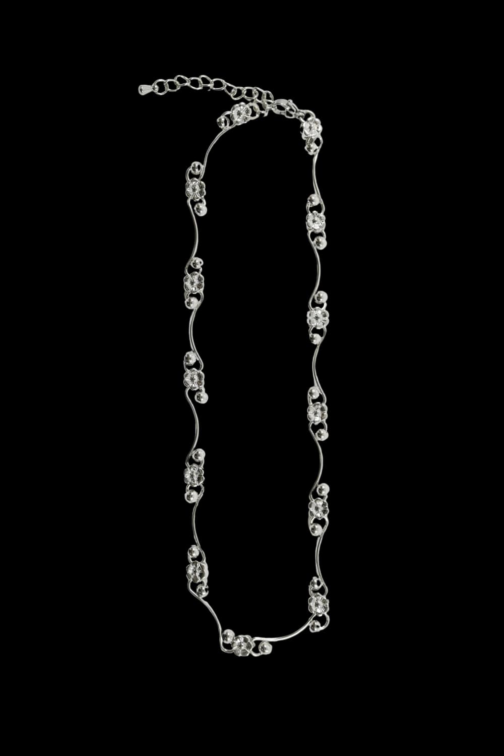 [Sepia] Bloom choker