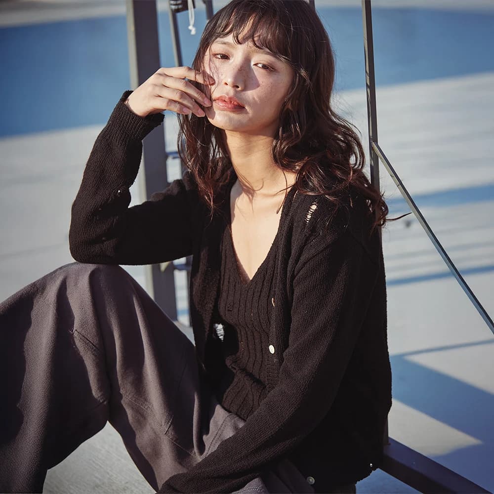 Bask Damaged Cardigan Black