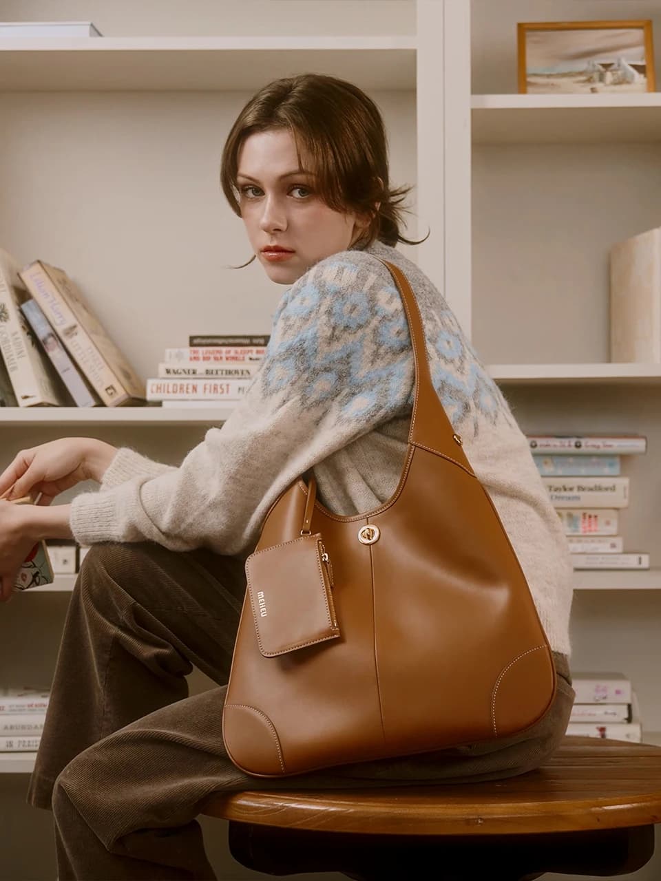 BRENDA HOBO BAG (caramel brown)