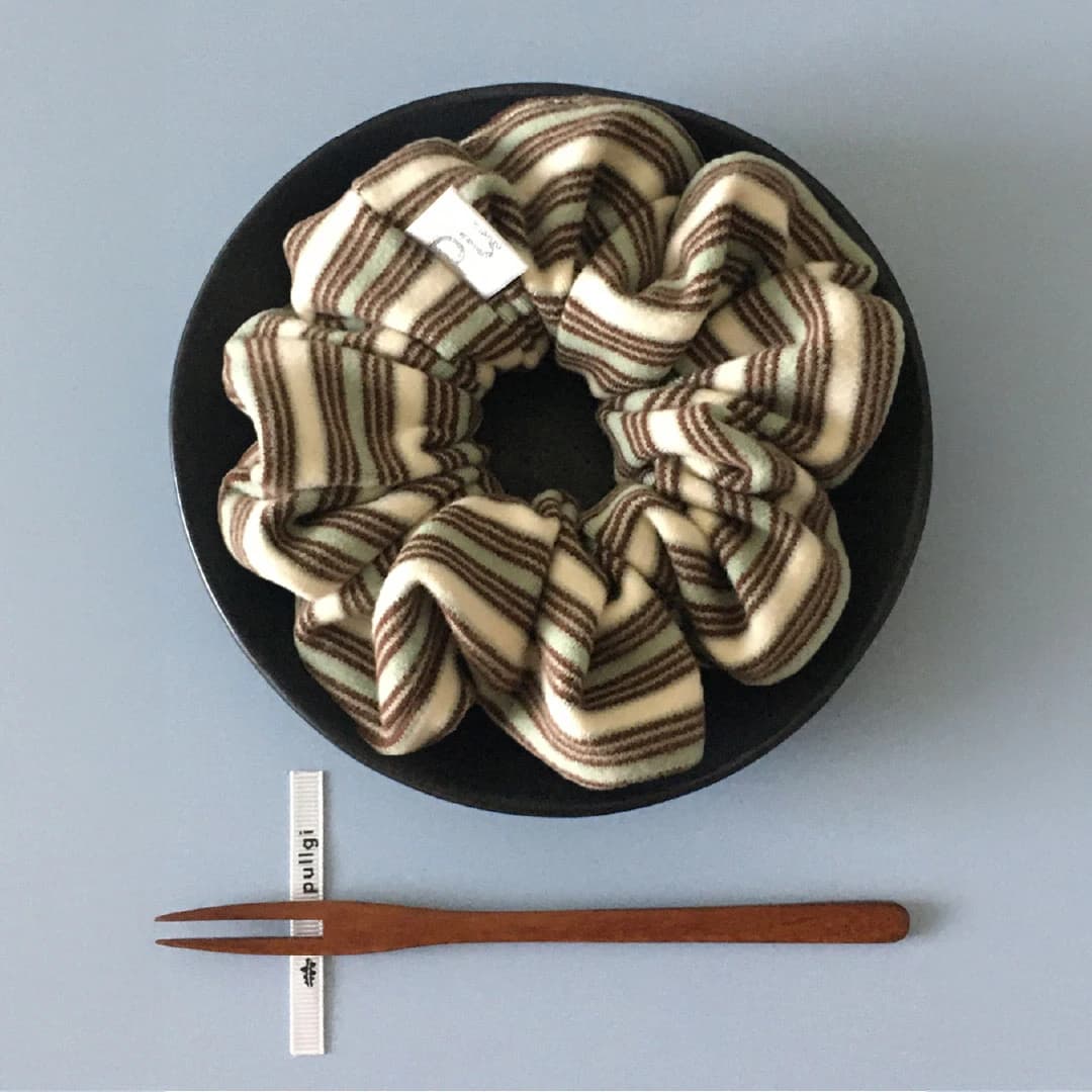 TOKYO DONUT SCRUNCHIE (MATCHA HOJI)