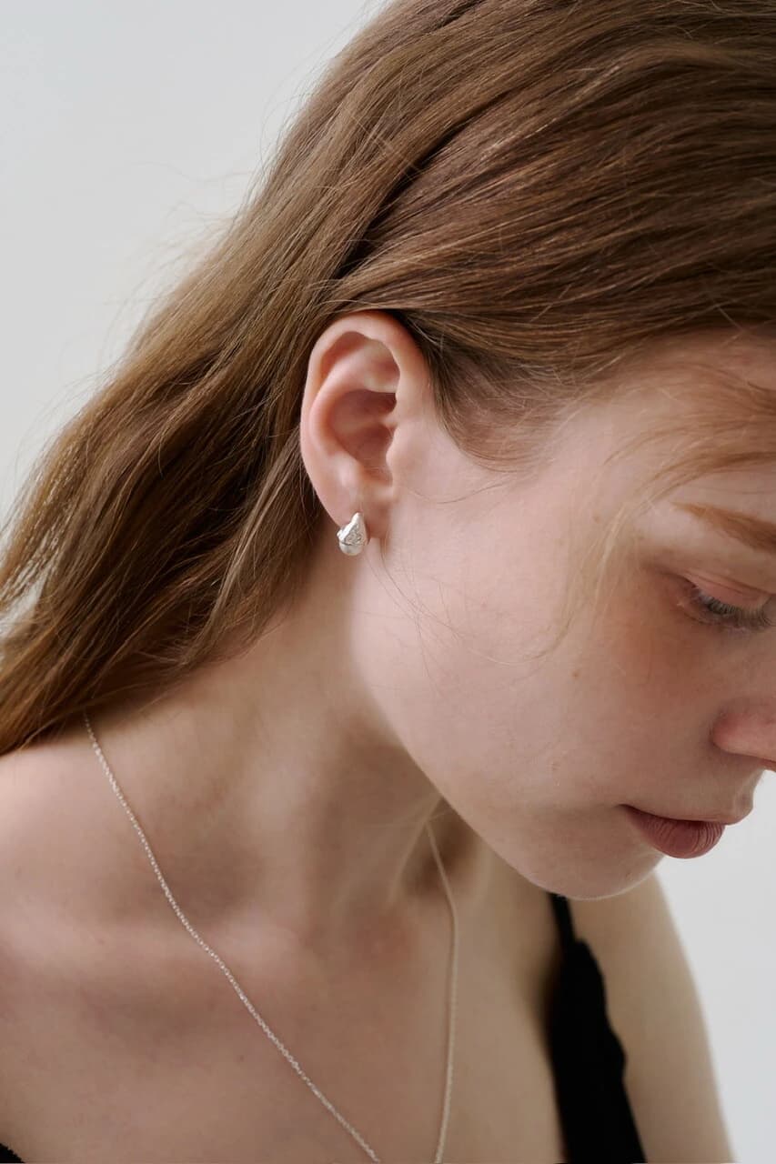 arte pearl earring