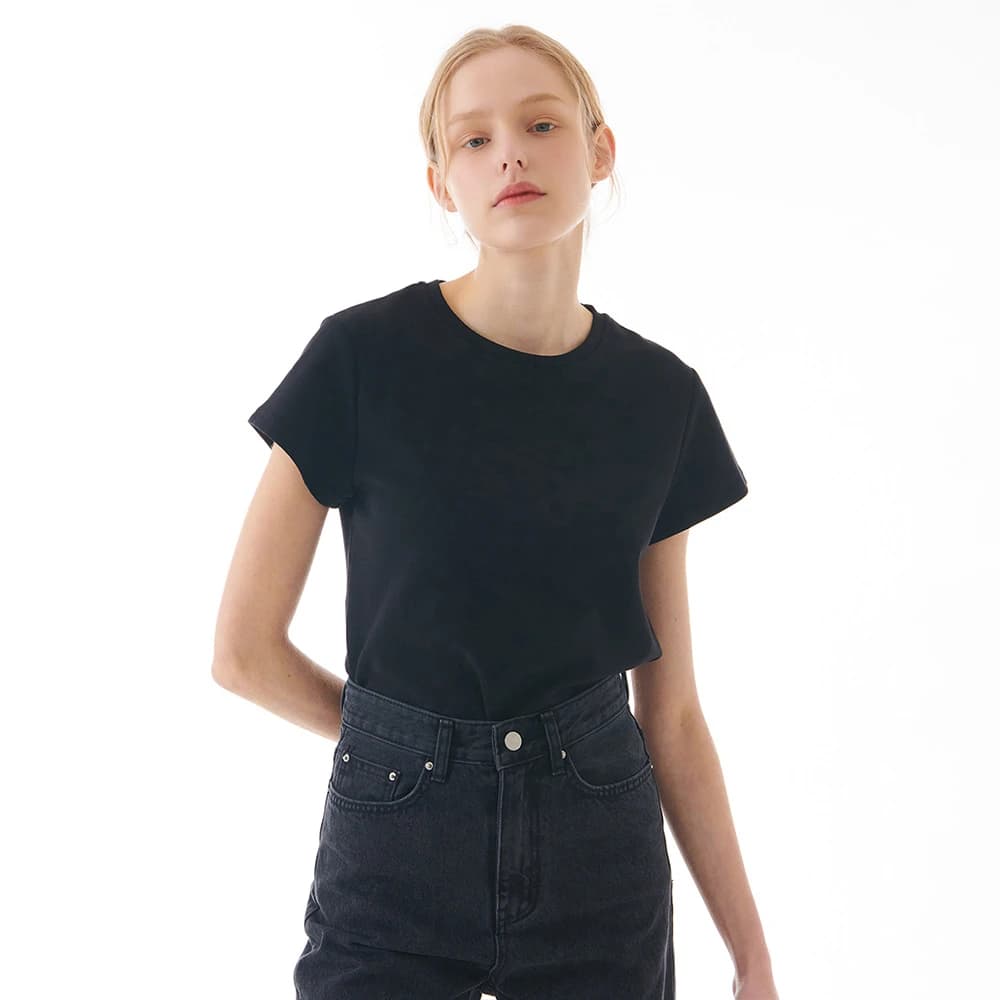 SEMI CROP T-SHIRT BLACK