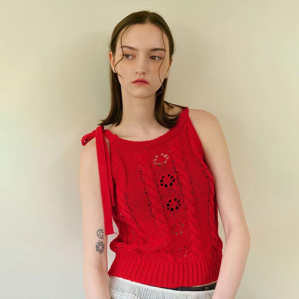 LACE RIBBON SLEEVELESS KNIT RED