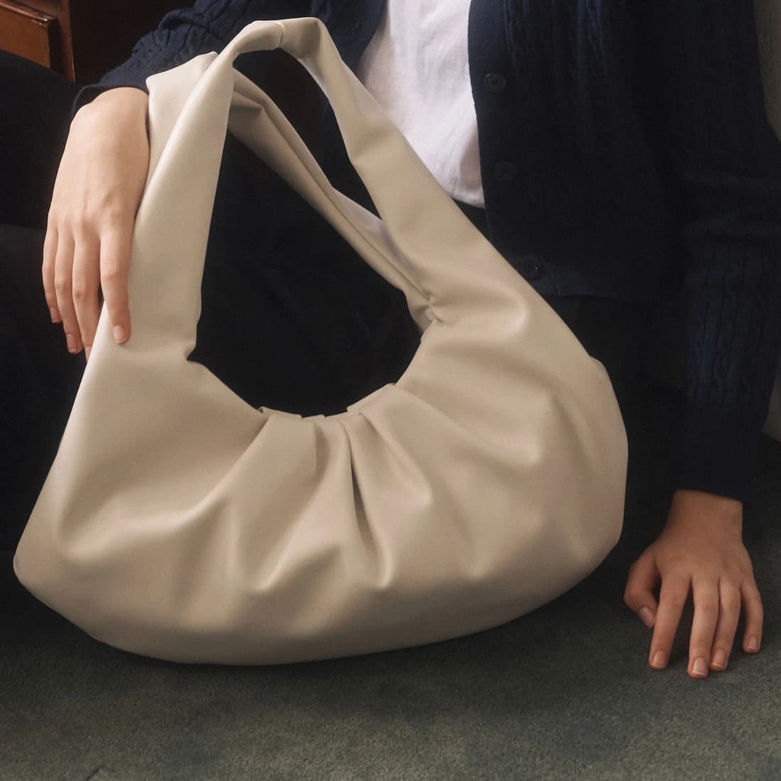 Demurin Hobo Bag - White