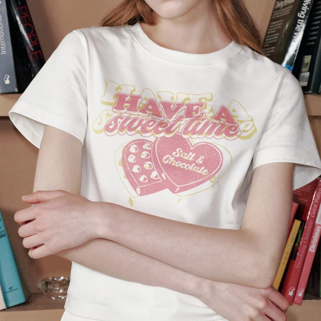 [HAST] スウィートチョコレート クロップTシャツ - Ivory