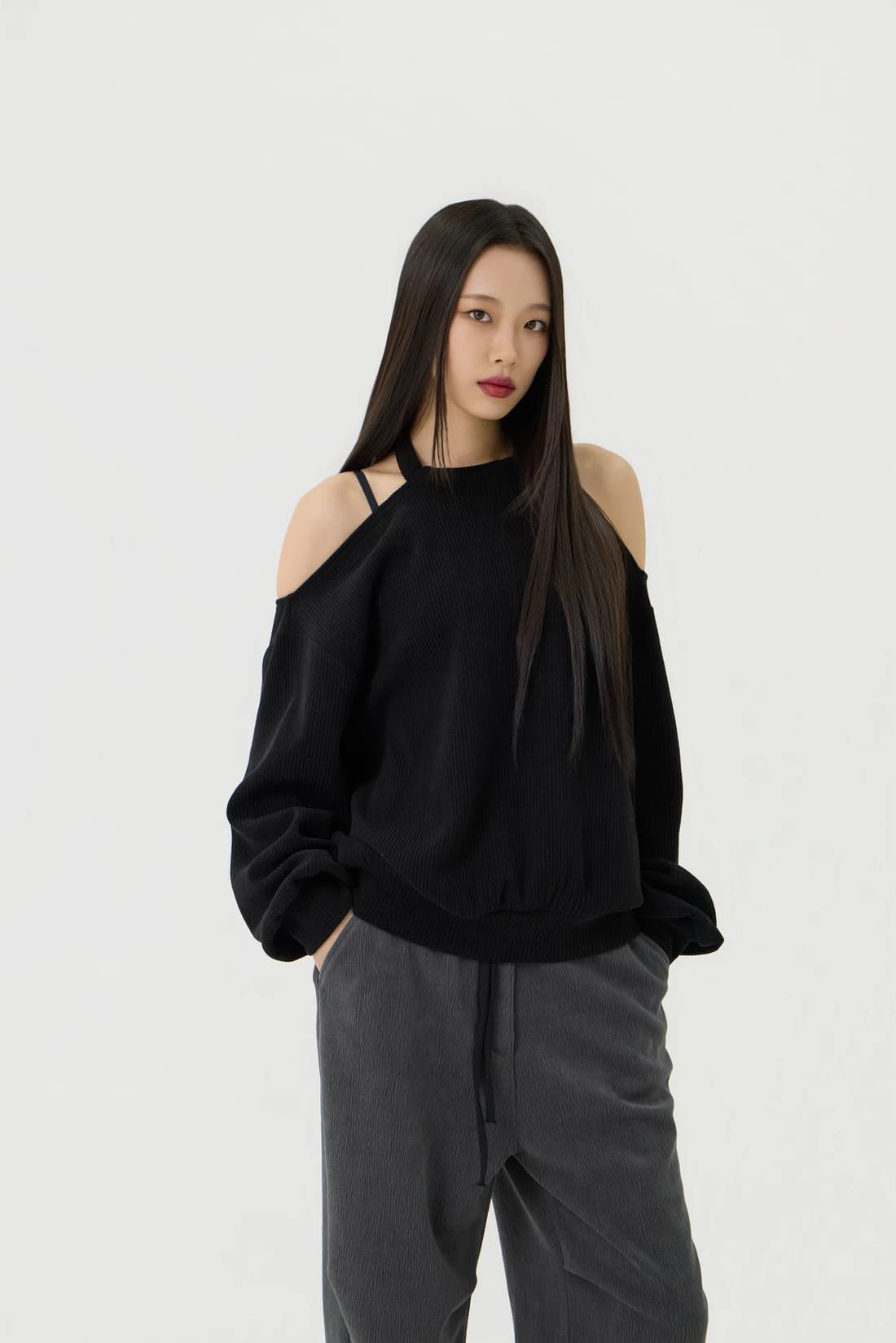 カットアウト ホルターネック スウェット ロングTシャツ - Black