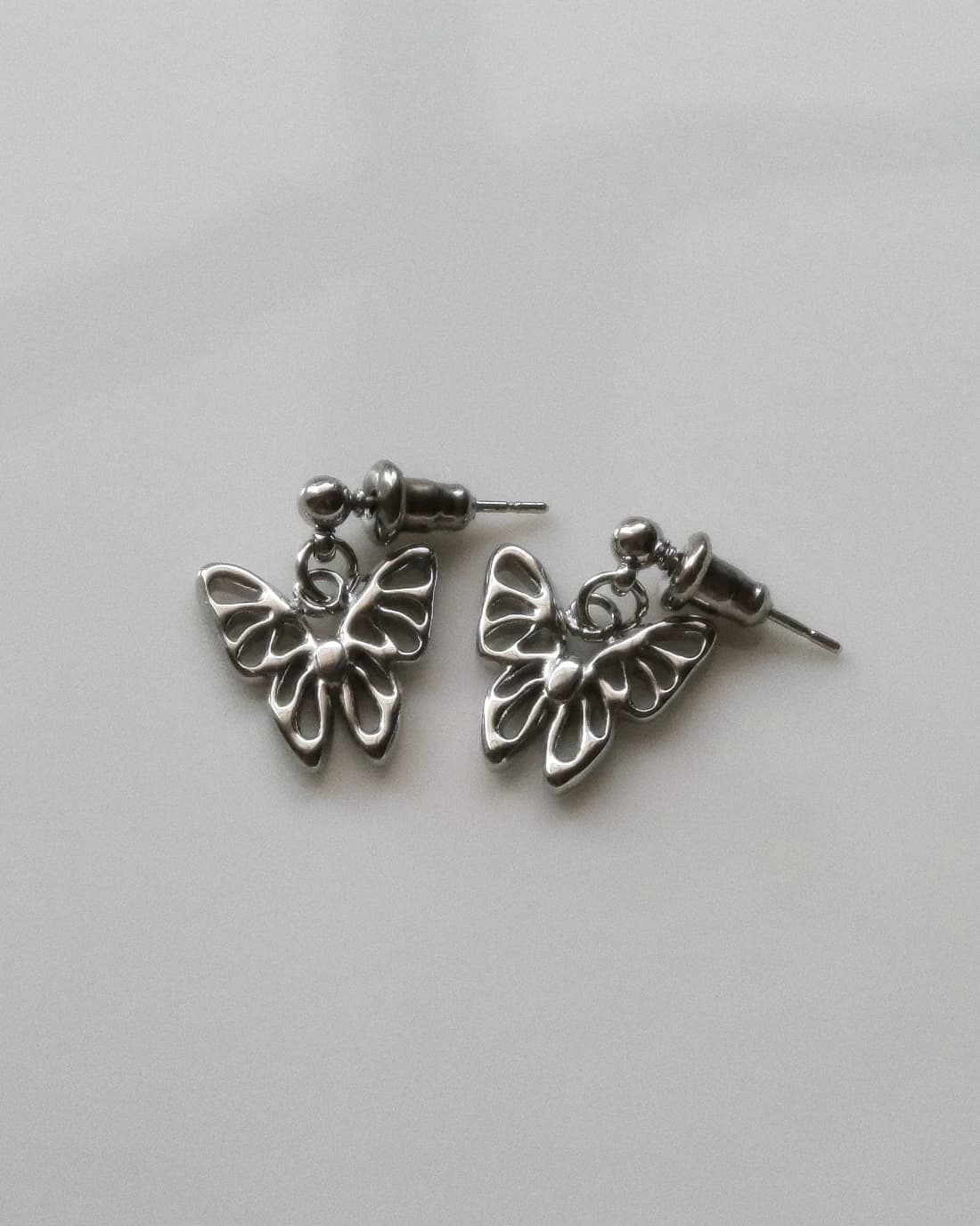 Butterfly veil earring