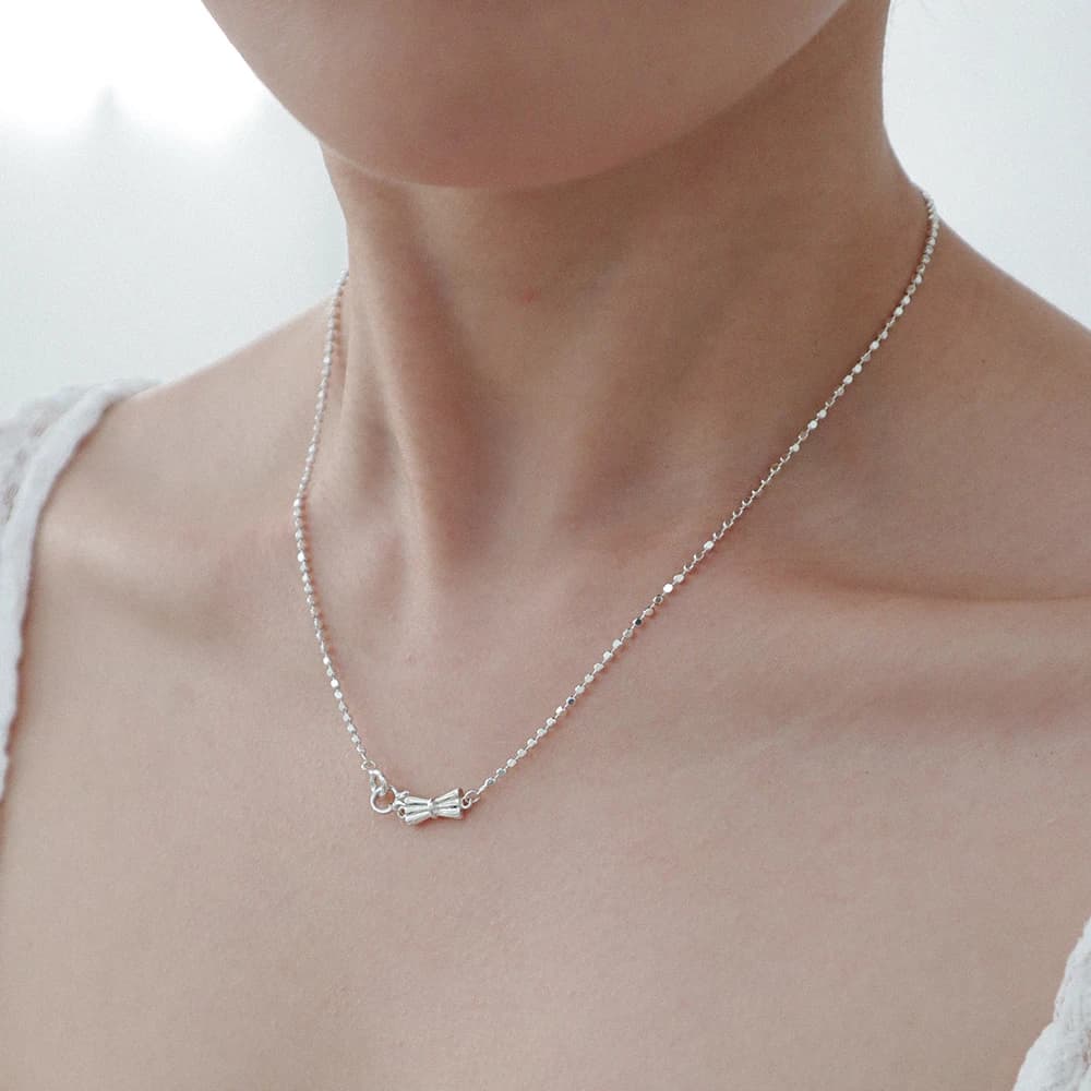 Glow Dot Bow Necklace