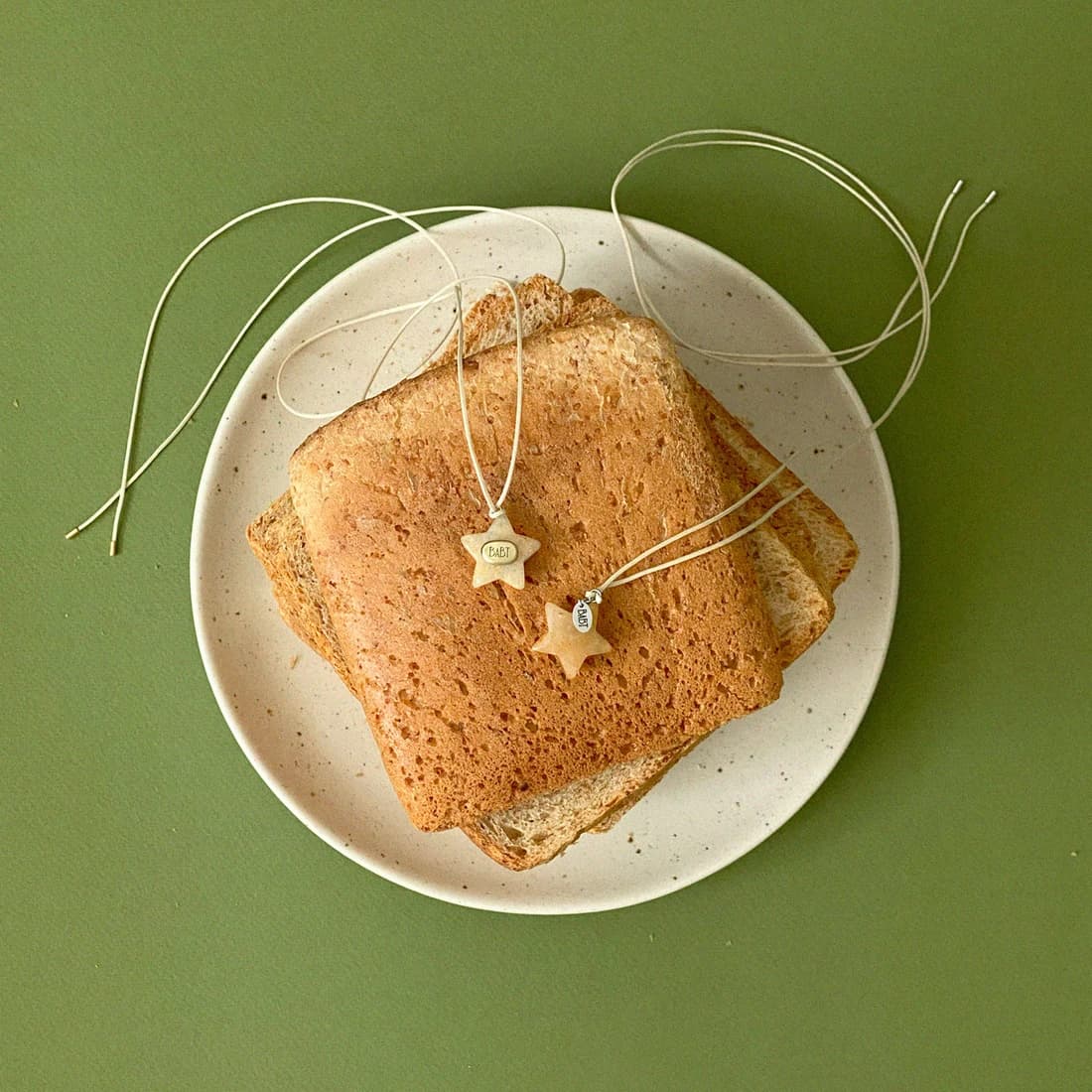 banana jam star necklace (2 option)