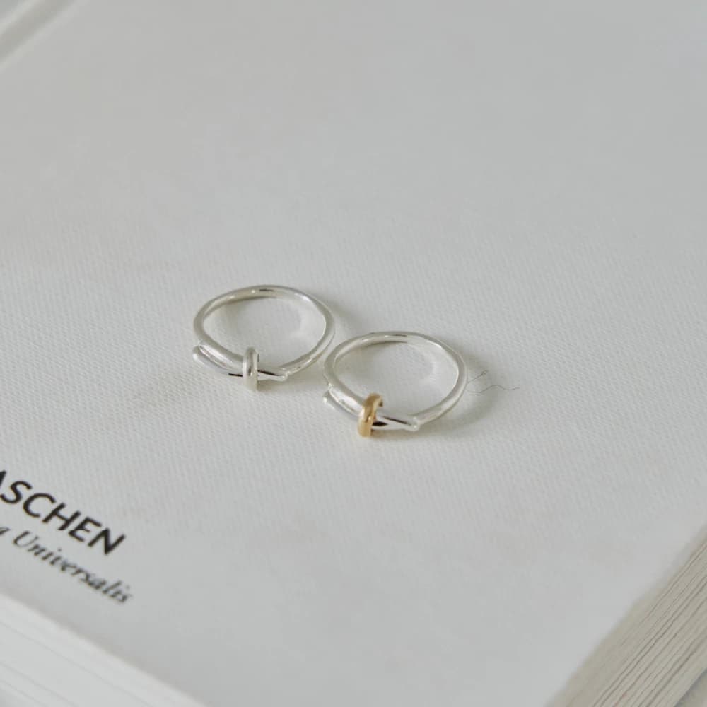 Tied ring (silver)
