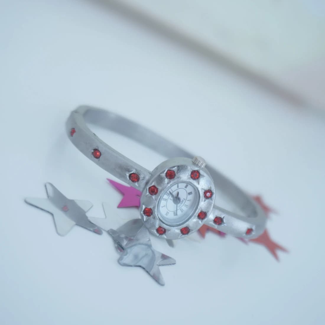 red star watch