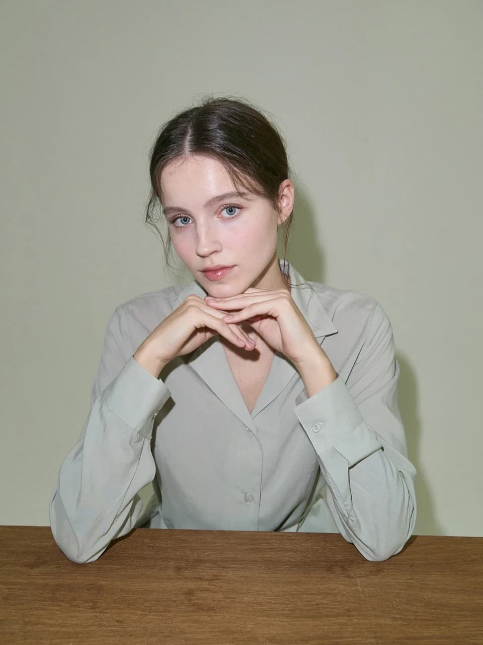 Seren Open Collar Blouse _ Light Khaki