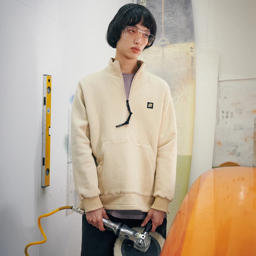 Flod Half Zip-Up Sweatshirt Beige