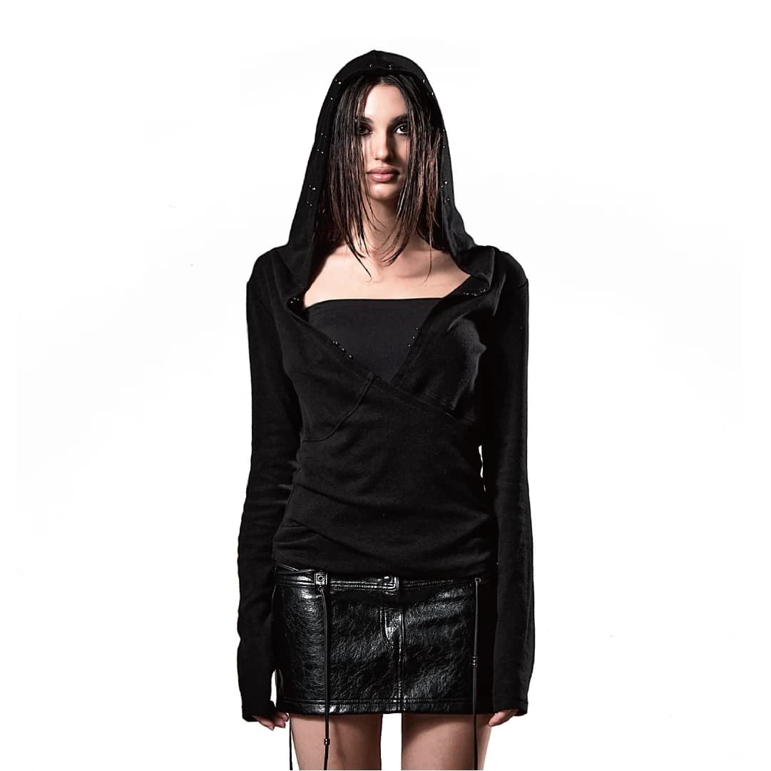 STUDDED HOOK 2-WAY HOODIE BLACK